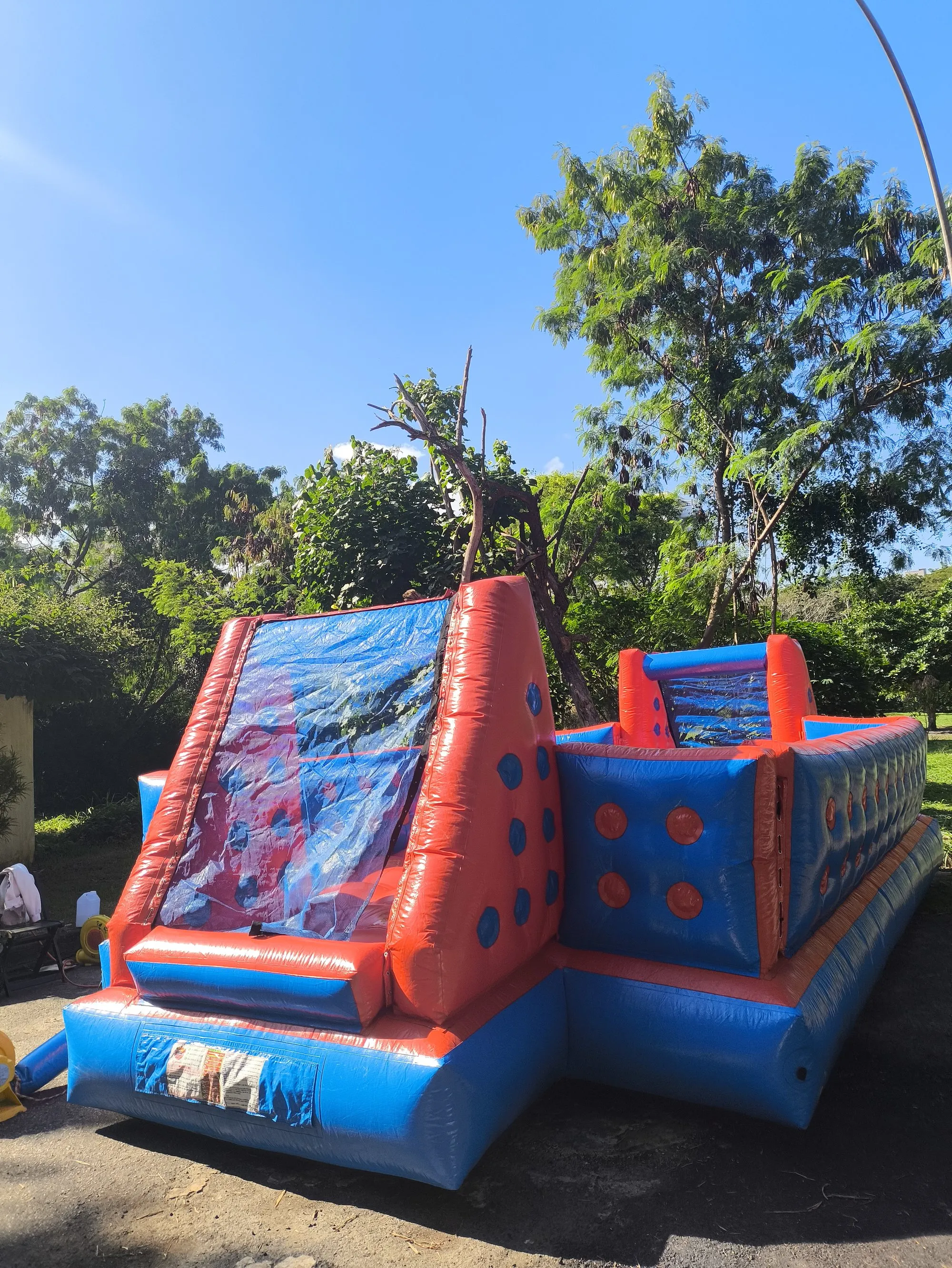 Futebol de Sabão 8x4m em Festa no Recreio dos Bandeirantes