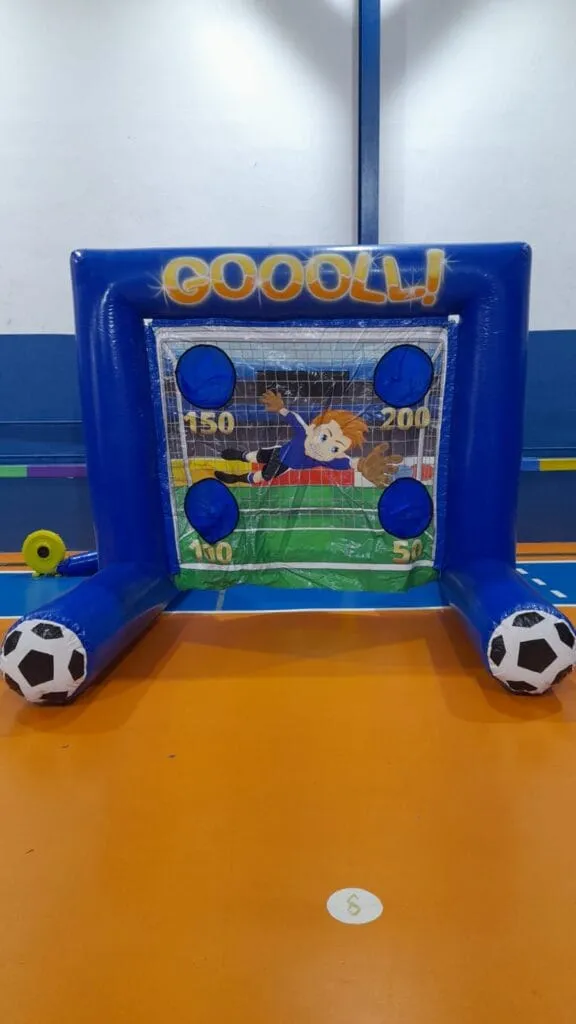 Chute a gol inflável para aluguel no Rio de Janeiro - RJ
